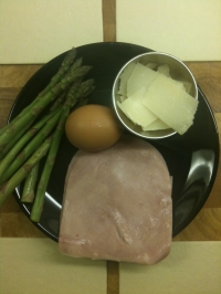 Ingredients for Asparagus in Puff Pastry with Ham