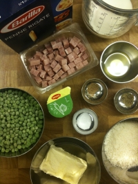 Ingredients for Creamy Penne with Ham and Peas